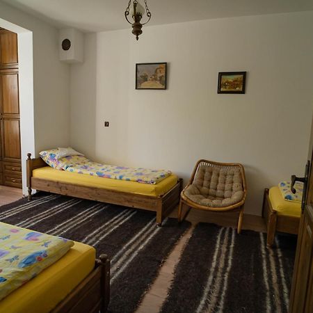 Hotel Neda'S House Cherven  Esterno foto